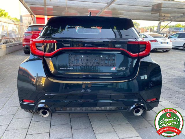 TOYOTA Yaris usata, con Boardcomputer