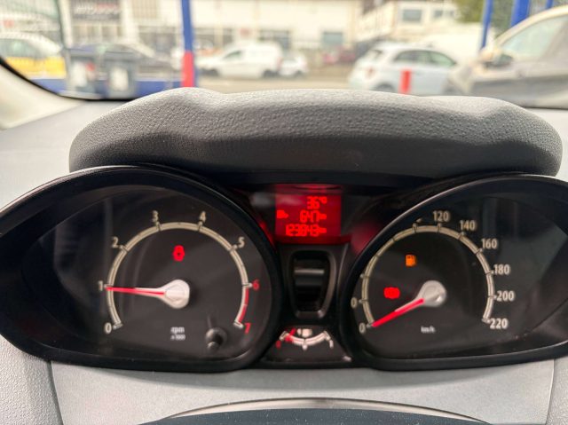 FORD Fiesta usata, con Climatizzatore