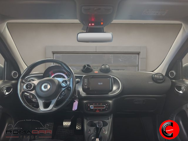 SMART ForFour usata, con USB