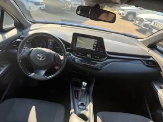 TOYOTA C-HR usata, con Autoradio