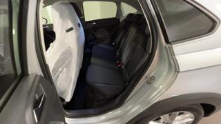 VOLKSWAGEN Taigo usata, con USB