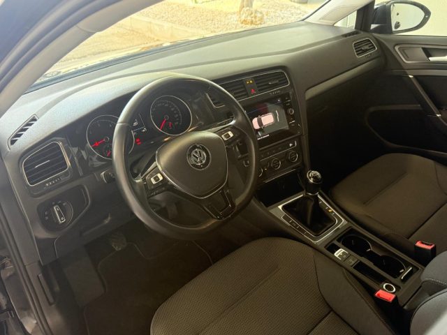 VOLKSWAGEN Golf usata, con Sensori di parcheggio posteriori