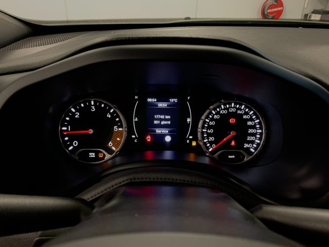 JEEP Renegade usata, con USB