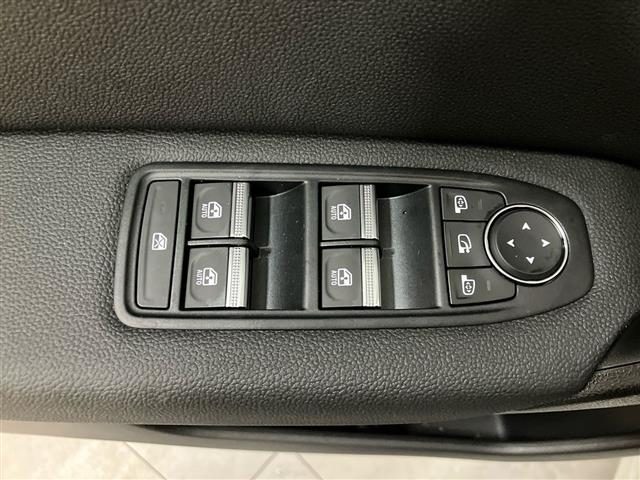 RENAULT Captur usata 23