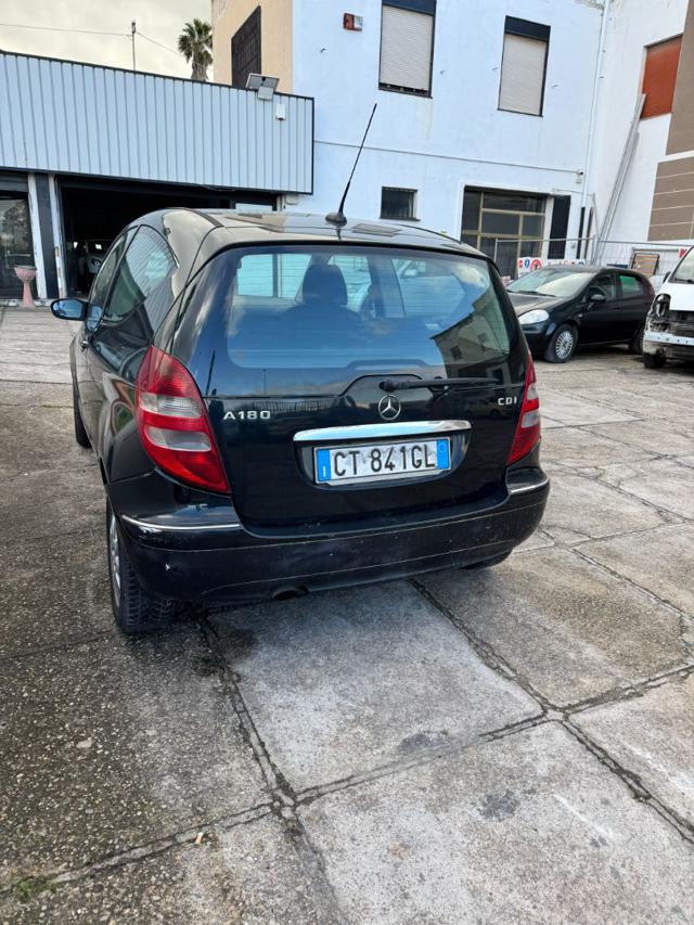 MERCEDES-BENZ A 180 usata, con Airbag laterali