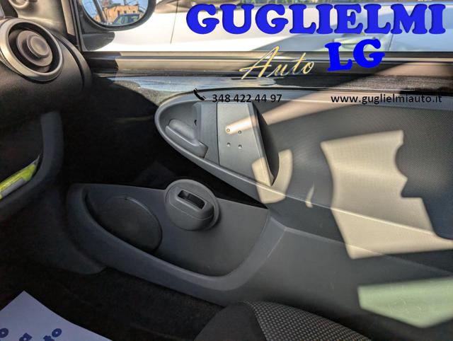 TOYOTA Aygo usata, con Touch screen