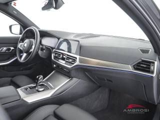 BMW 330 usata 11