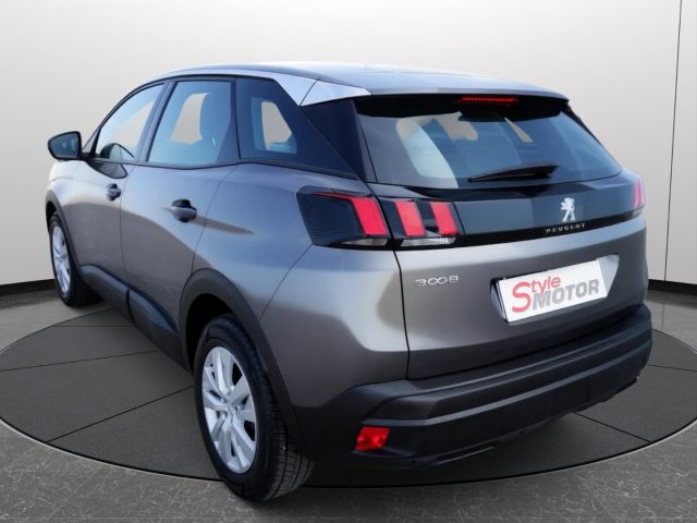 PEUGEOT 3008 usata, con Bracciolo