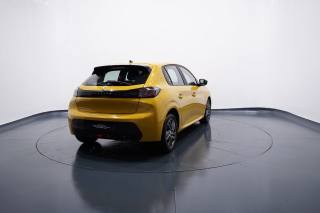 PEUGEOT 208 usata, con Autoradio