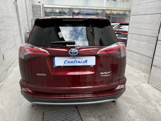 TOYOTA RAV 4 usata, con Autoradio