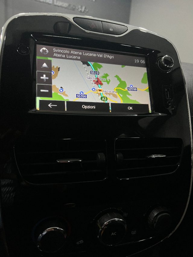RENAULT Clio usata, con Autoradio