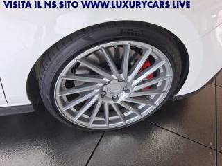 HYUNDAI i30 usata, con Park Distance Control
