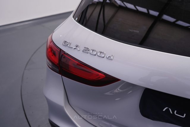MERCEDES-BENZ GLA 200 usata 37
