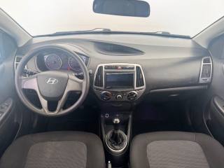 HYUNDAI i20 usata 12