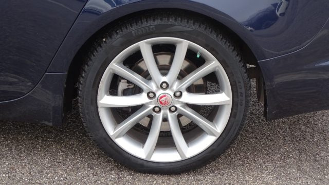 JAGUAR XF usata, con Sedili riscaldati