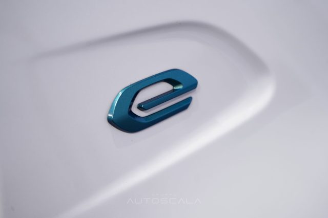 PEUGEOT 208 usata, con Volante multifunzione