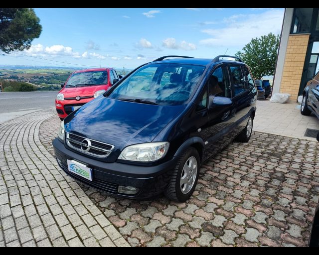 OPEL Zafira usata, con Airbag