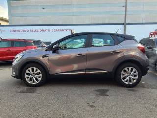 RENAULT Captur usata, con Autoradio