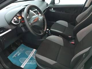 PEUGEOT 207 usata, con Sedile posteriore sdoppiato