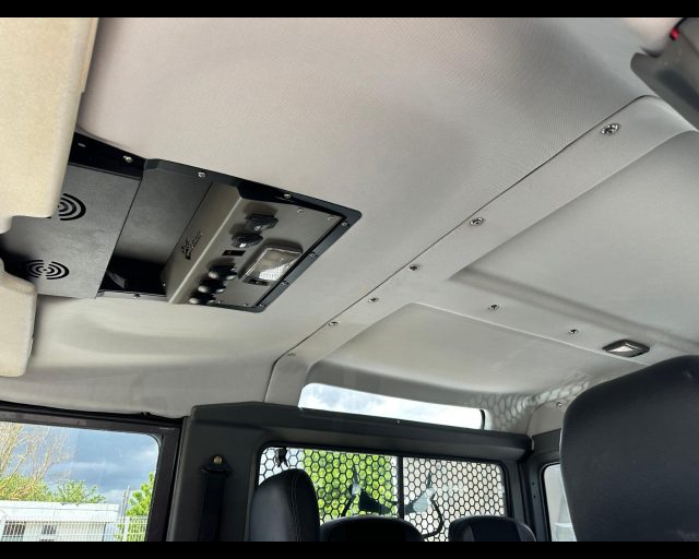 LAND ROVER Defender usata 20