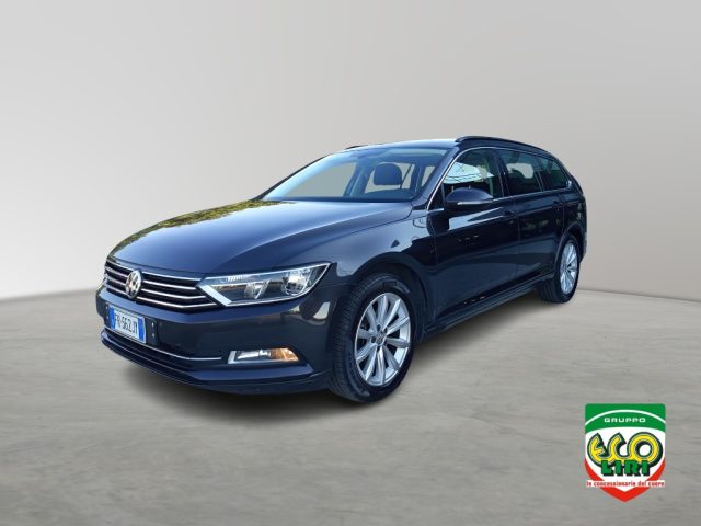VOLKSWAGEN Passat usata, con Airbag
