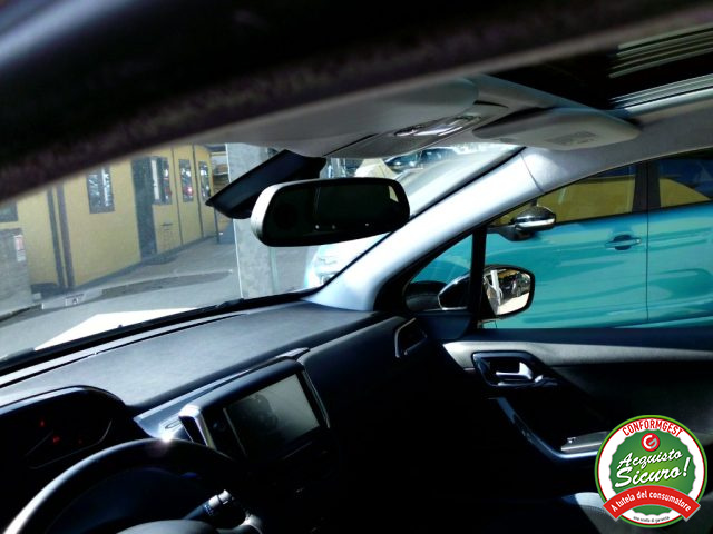 PEUGEOT 208 usata, con Bluetooth