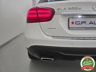 MERCEDES-BENZ GLA 200 usata, con Cerchi in lega