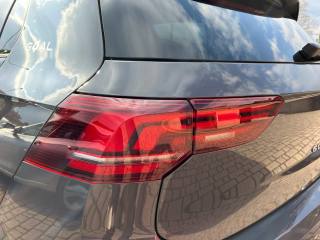 VOLKSWAGEN Golf usata, con Touch screen