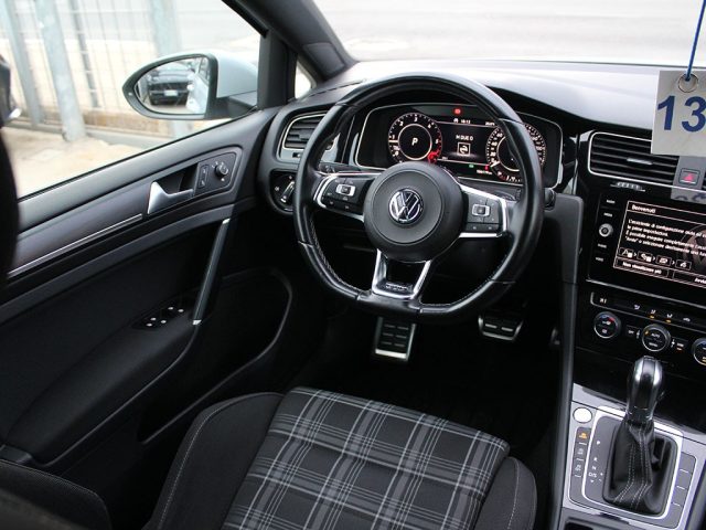 VOLKSWAGEN Golf GTD usata, con USB
