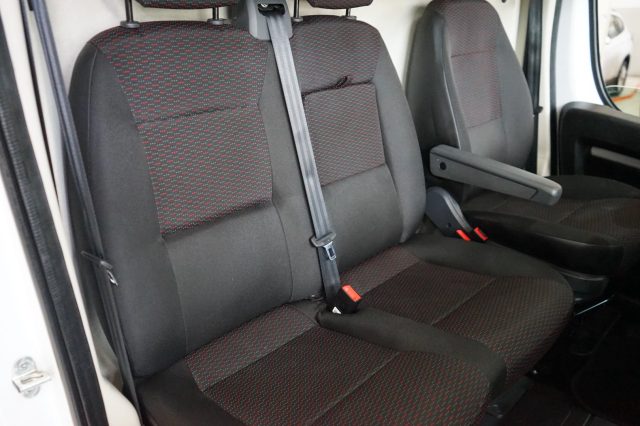 PEUGEOT Boxer usata, con Controllo vocale