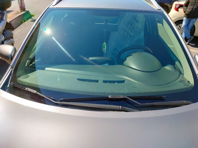 RENAULT Clio usata, con Specchietti laterali elettrici