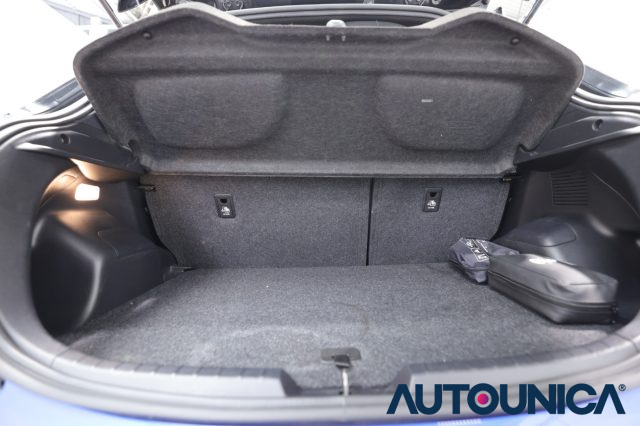 TOYOTA Yaris usata 50