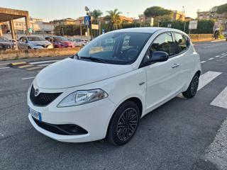 LANCIA Ypsilon usata, con Airbag laterali