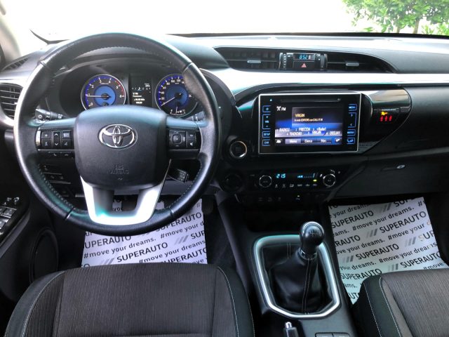 TOYOTA Hilux usata, con ESP