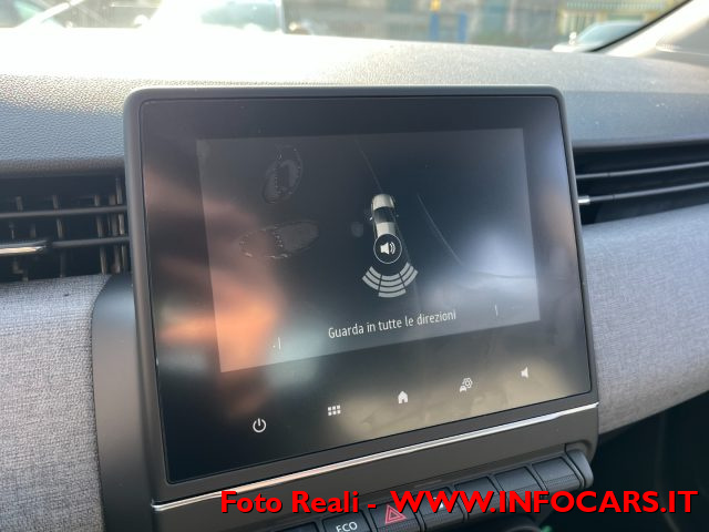 RENAULT Clio usata, con Fari LED
