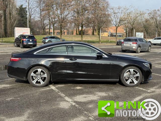 MERCEDES-BENZ E 220 usata, con Alzacristalli elettrici