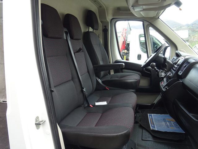 PEUGEOT Boxer usata, con Park Distance Control