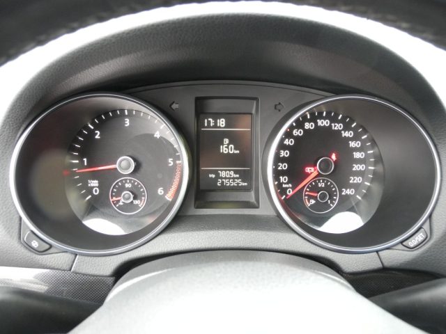 VOLKSWAGEN Golf usata, con Autoradio