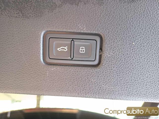 AUDI Q8 usata 21