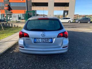 OPEL Astra usata, con Autoradio