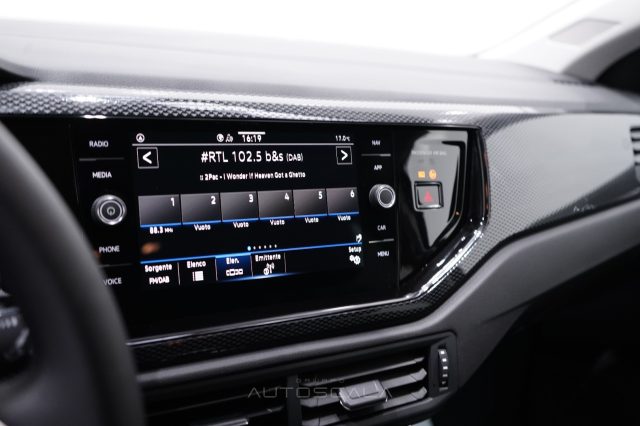 VOLKSWAGEN Polo usata, con USB