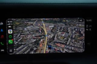 PORSCHE Taycan usata, con MP3