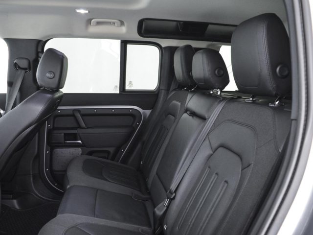 LAND ROVER Defender usata 14