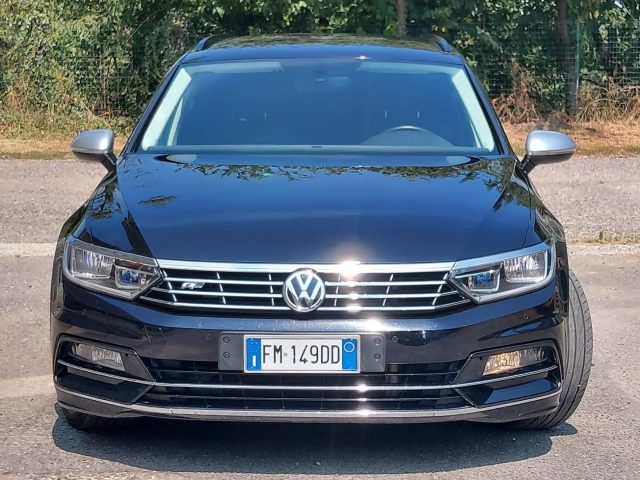 VOLKSWAGEN Passat Variant usata, con Airbag