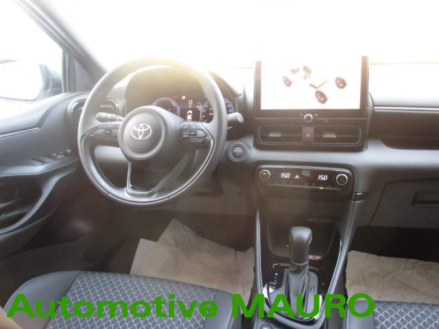 TOYOTA Yaris usata, con Bracciolo