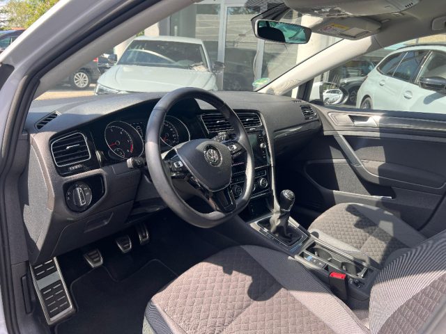 VOLKSWAGEN Golf usata, con Controllo trazione