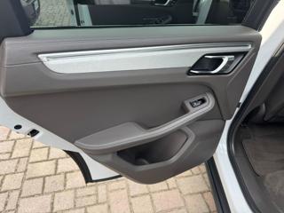 PORSCHE Macan usata, con Touch screen