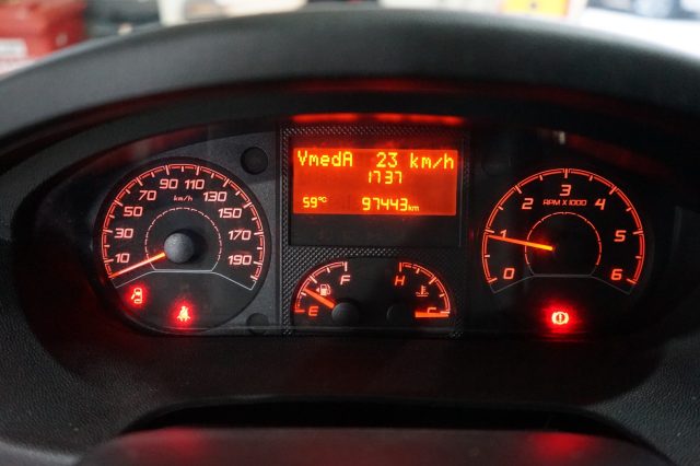 OPEL Movano usata, con Autoradio digitale