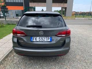 OPEL Astra usata, con Autoradio