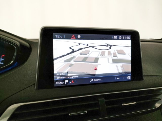 PEUGEOT 3008 usata, con USB